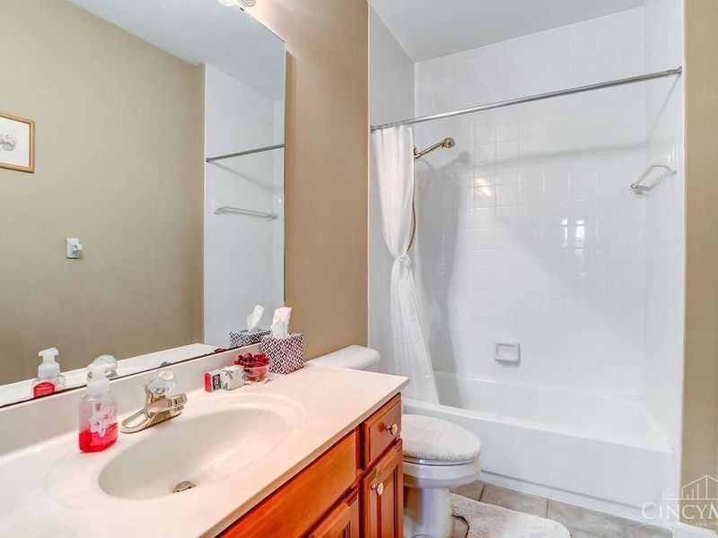 6821 Gentry Lane, Deerfield Twp., OH 45040 Photo 13