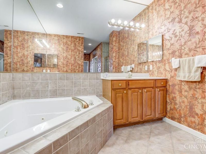 6821 Gentry Lane, Deerfield Twp., OH 45040 Photo 17