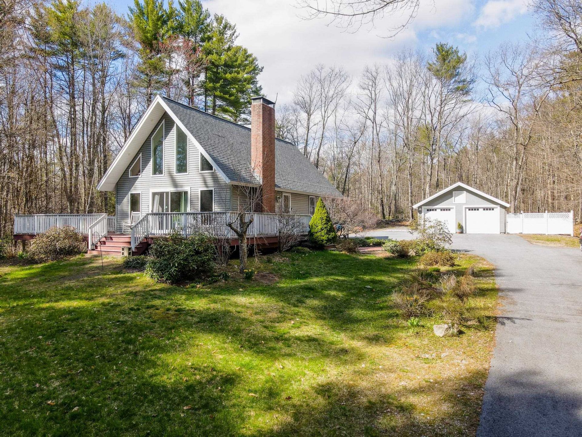 20 Crowley Road, Candia, NH 03034 Main Photo
