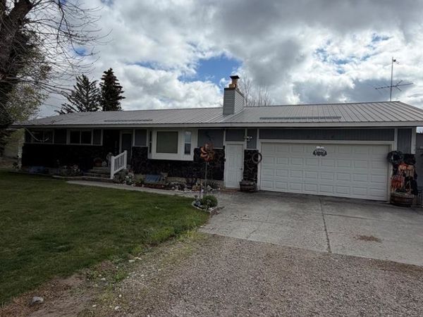 8224 N 5th W, IDAHO FALLS, ID 83401