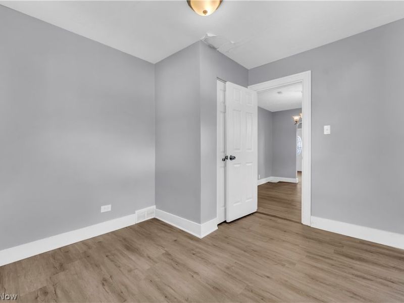 19409 Raymond Street, Maple Heights, OH 44137 Photo 16