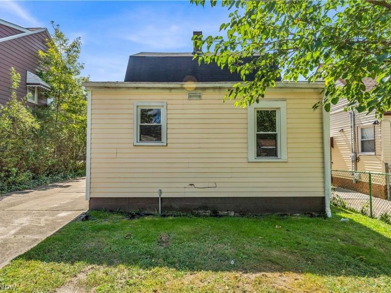 19409 Raymond Street, Maple Heights, OH 44137 Photo 26