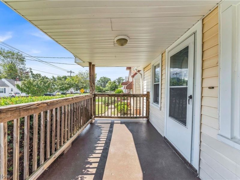 19409 Raymond Street, Maple Heights, OH 44137 Photo 3