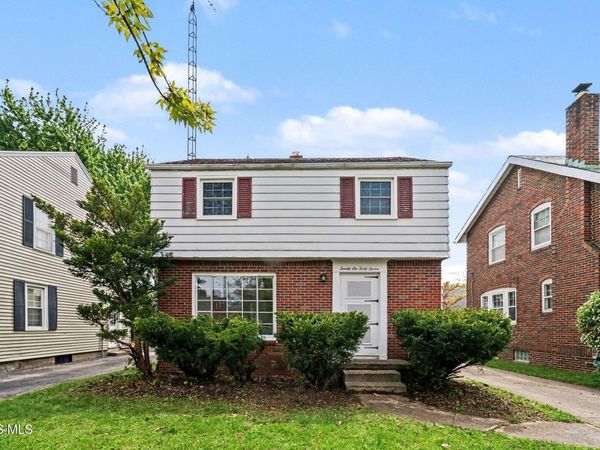 2647 Stamford Drive , Toledo, OH 43614