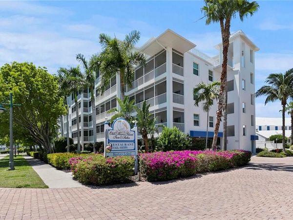 140 Palm ST , Unit 413, MARCO ISLAND, FL 34145