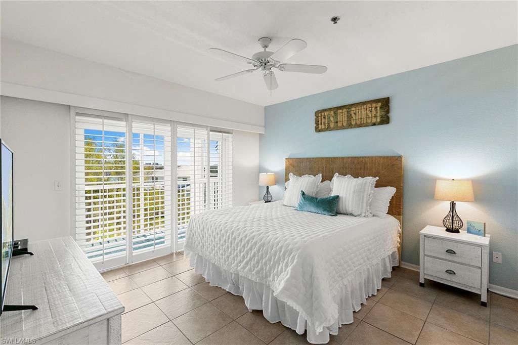 140 Palm St, Unit 413, Marco Island, FL 34145 Photo