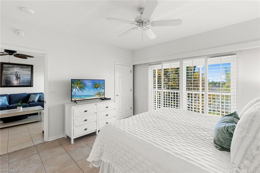 140 Palm St, Unit 413, Marco Island, FL 34145 Photo