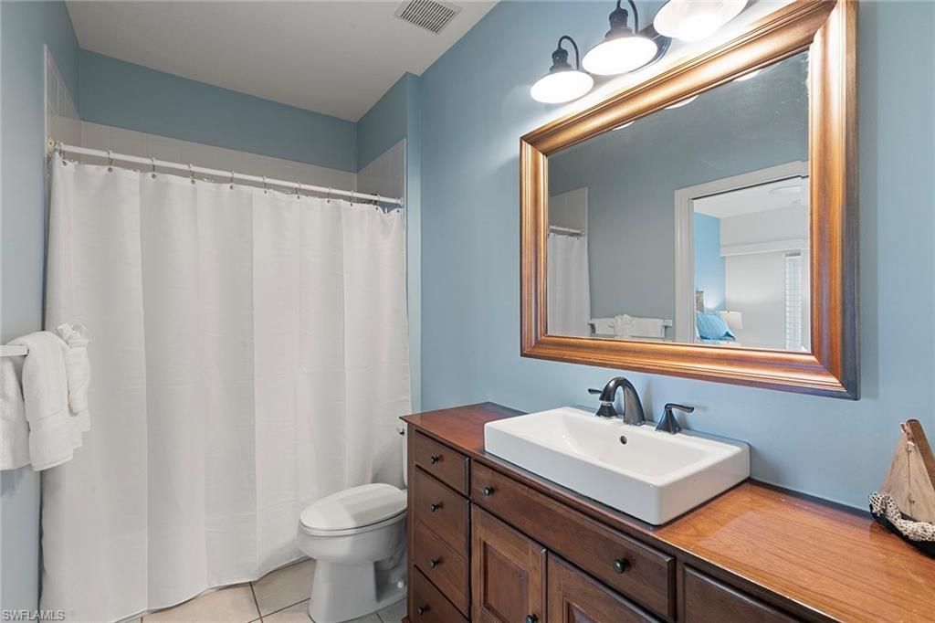 140 Palm St, Unit 413, Marco Island, FL 34145 Photo