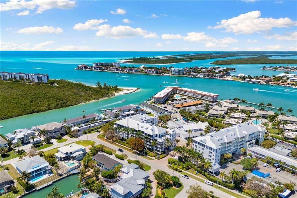 140 Palm St, Unit 413, Marco Island, FL 34145 Photo