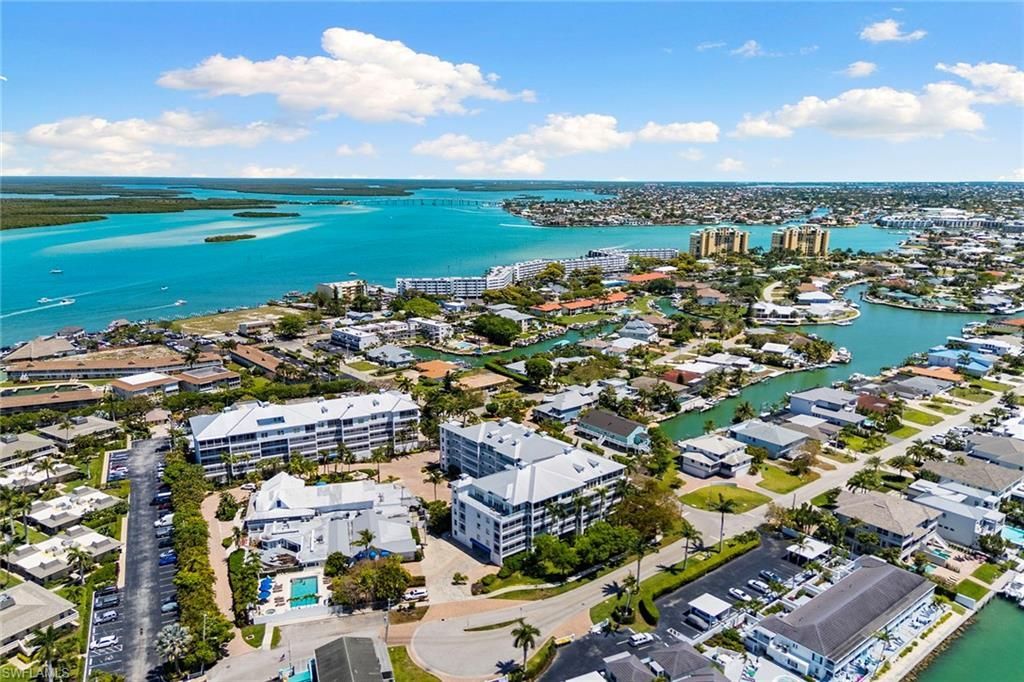 140 Palm St, Unit 413, Marco Island, FL 34145 Photo