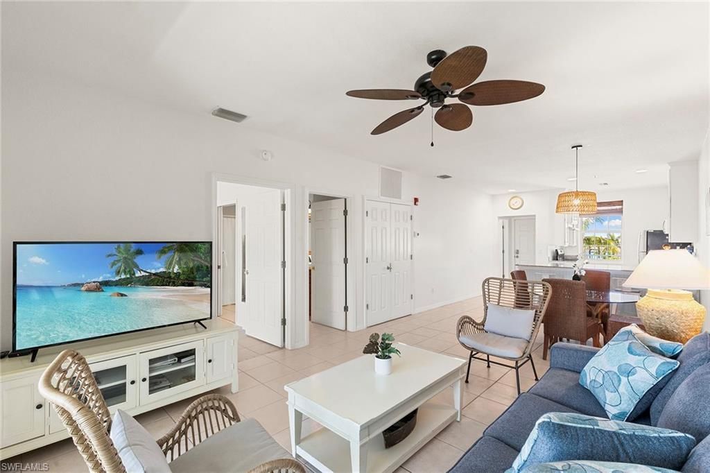 140 Palm St, Unit 413, Marco Island, FL 34145 Photo