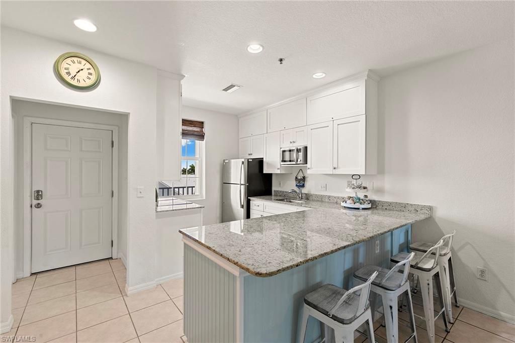 140 Palm St, Unit 413, Marco Island, FL 34145 Photo