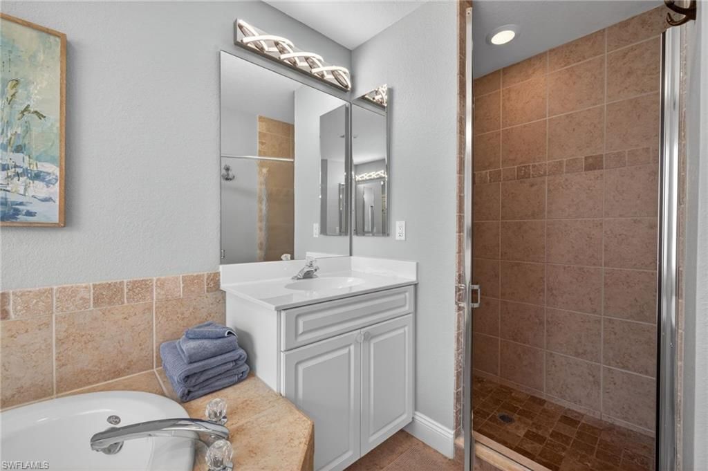 1456 SE 13th Ter, Cape Coral, FL 33990 Photo