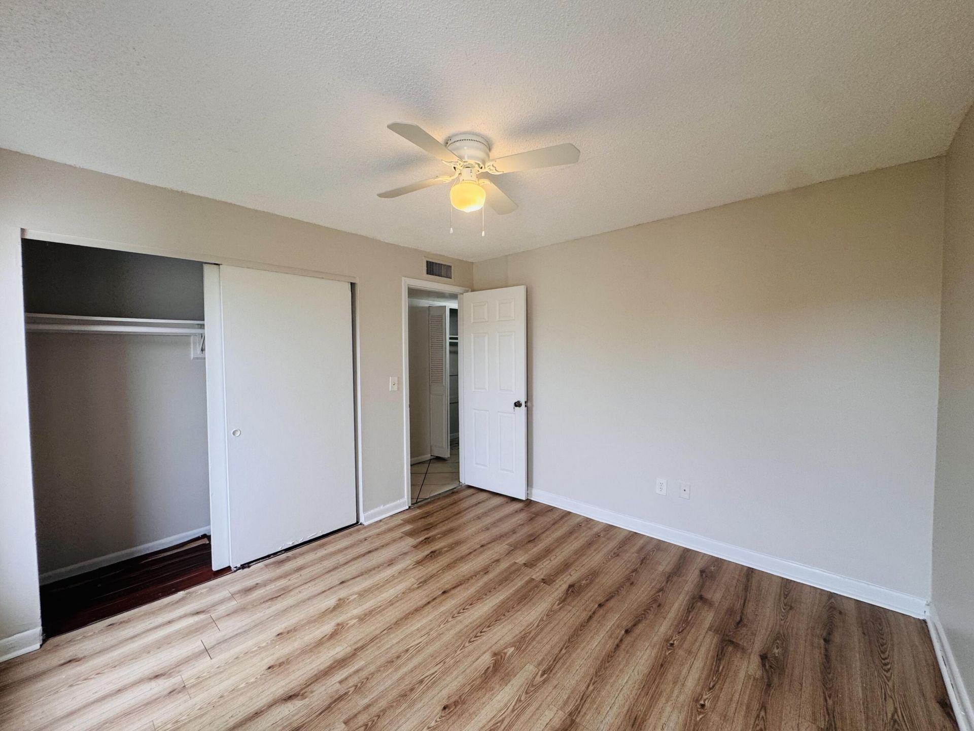2800 NW 56th Avenue, Unit G407, Lauderhill, FL 33313 Photo