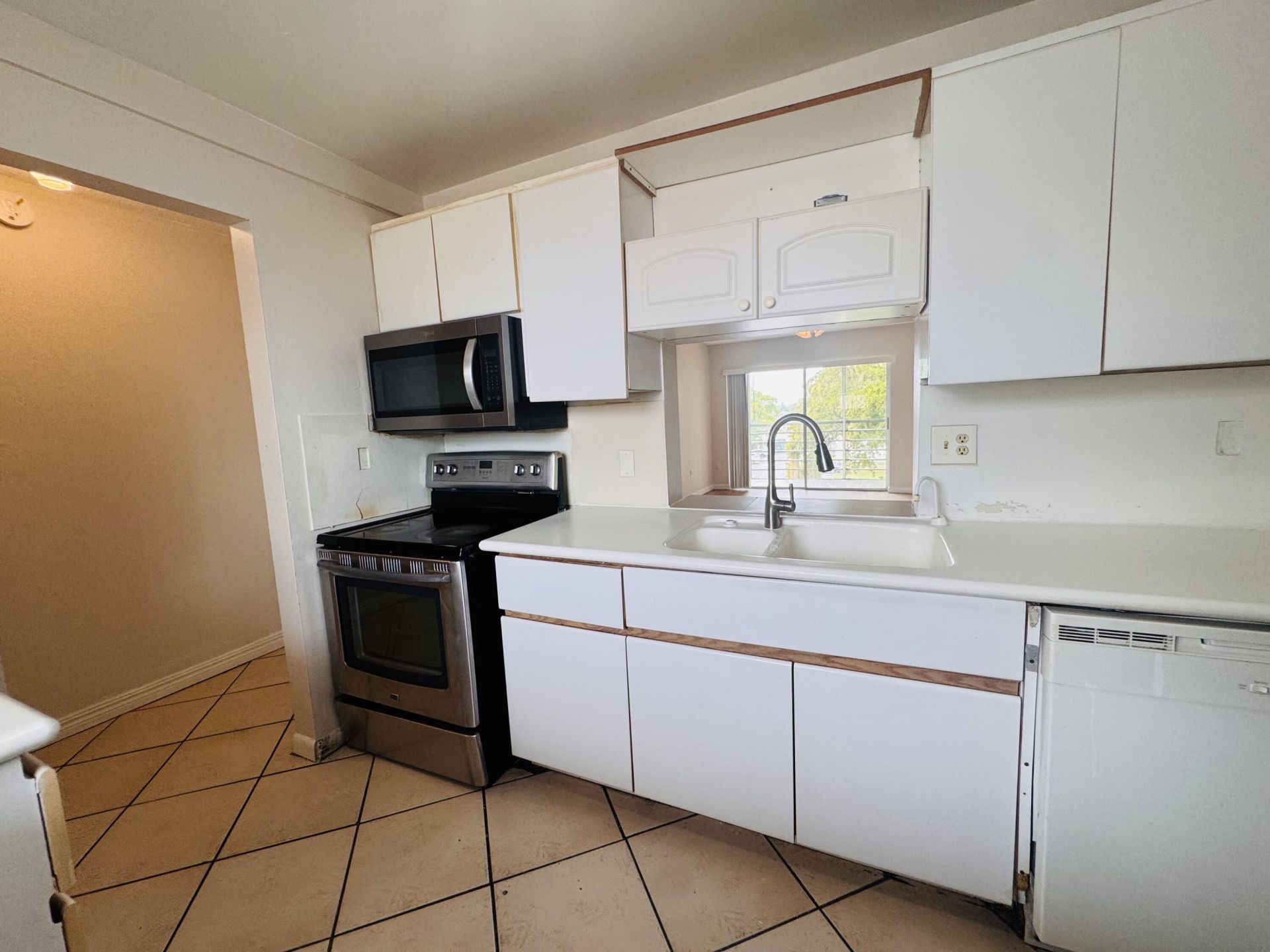 2800 NW 56th Avenue, Unit G407, Lauderhill, FL 33313 Photo