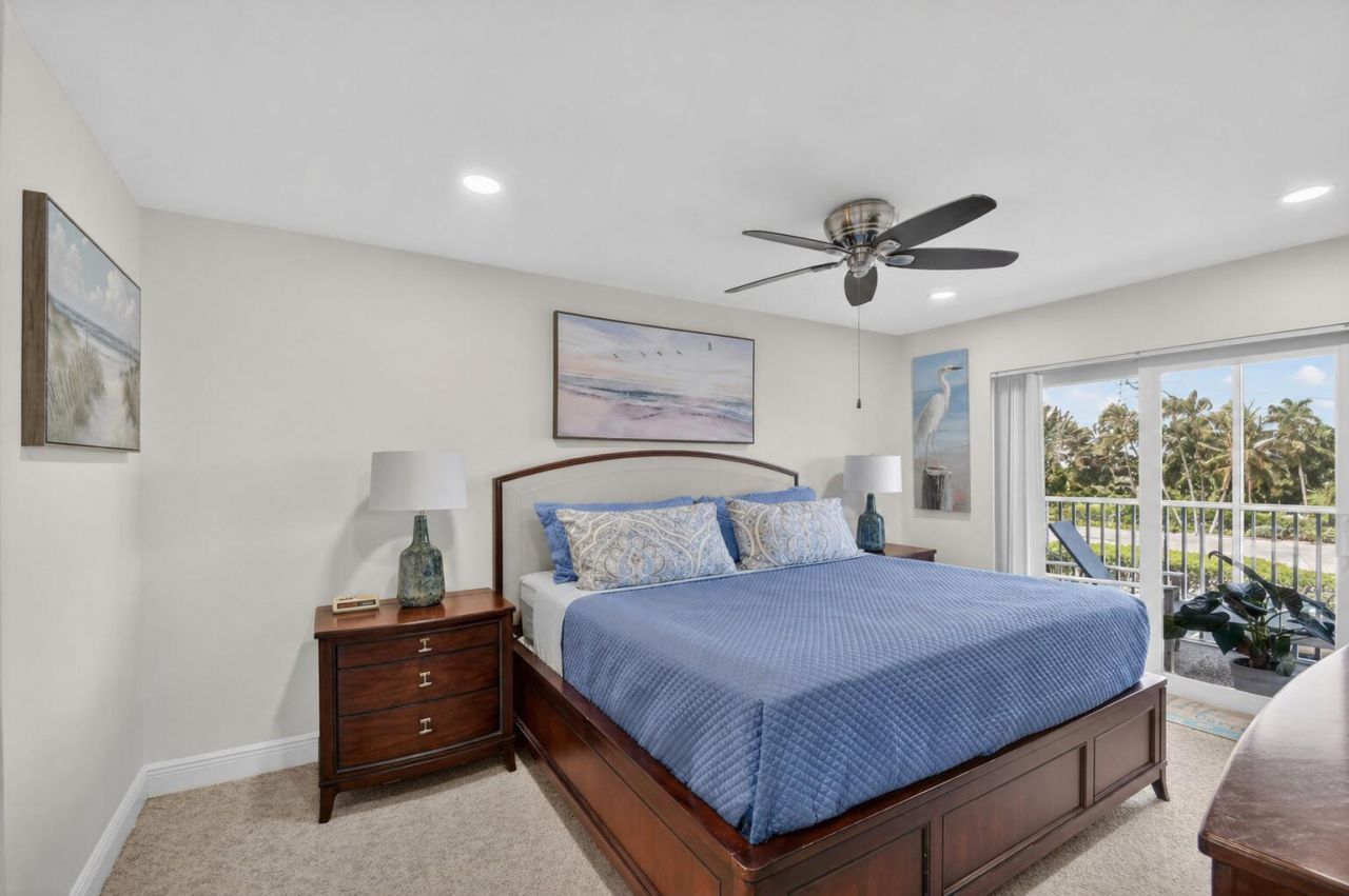 1502 S Lakeside Drive, Unit 214, Lake Worth Beach, FL 33460 Photo