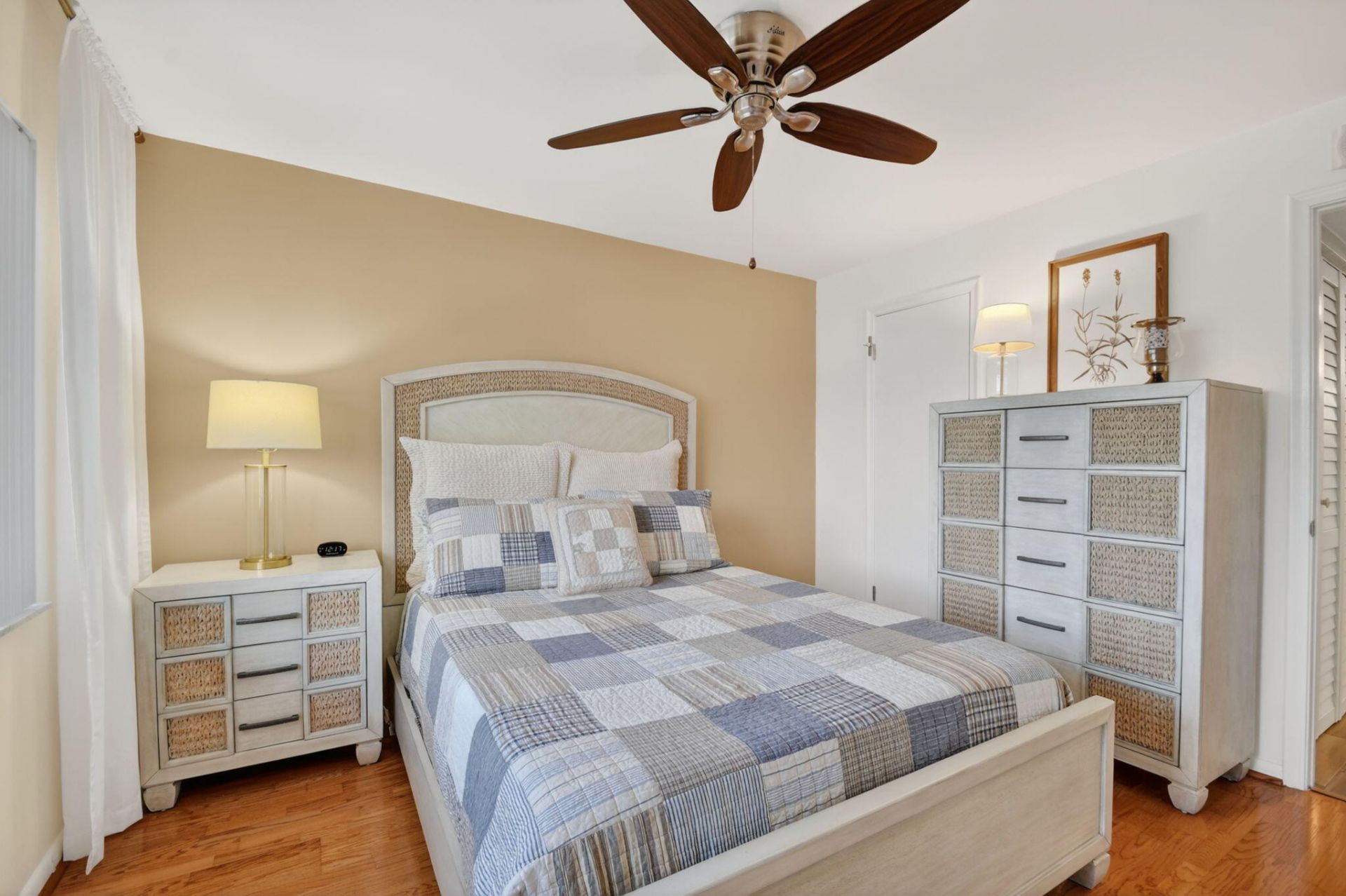 1502 S Lakeside Drive, Unit 214, Lake Worth Beach, FL 33460 Photo