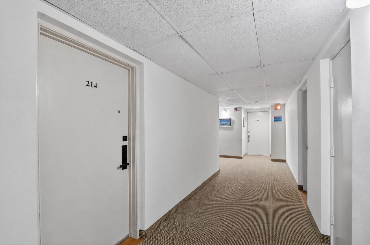 1502 S Lakeside Drive, Unit 214, Lake Worth Beach, FL 33460 Photo