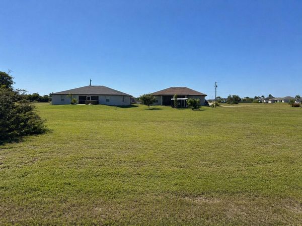 3242 NW 41st Avenue, Cape Coral, FL 33993