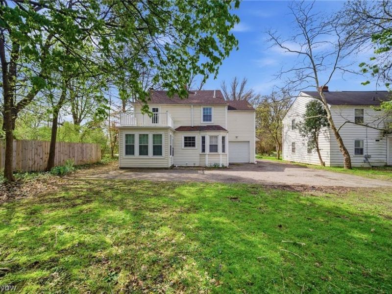 19013 Chagrin Boulevard, Shaker Heights, OH 44122 Photo 4