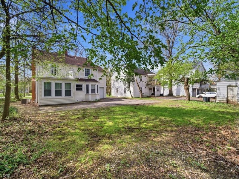 19013 Chagrin Boulevard, Shaker Heights, OH 44122 Photo 5