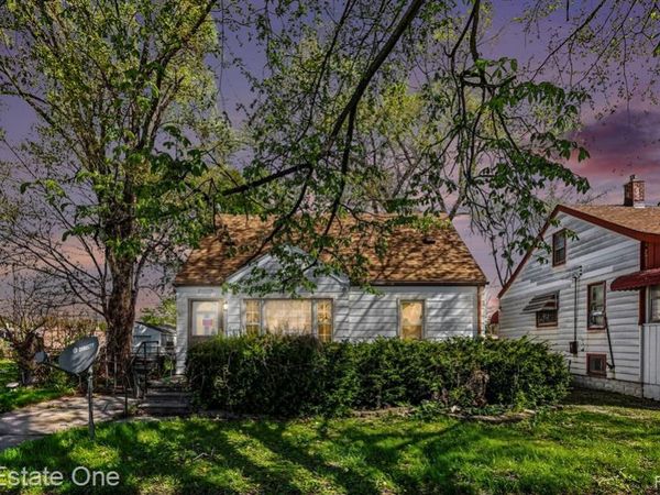 20059 Ellis Street, Roseville, MI 48066