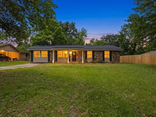 407 York Street , Lindale, TX 75771