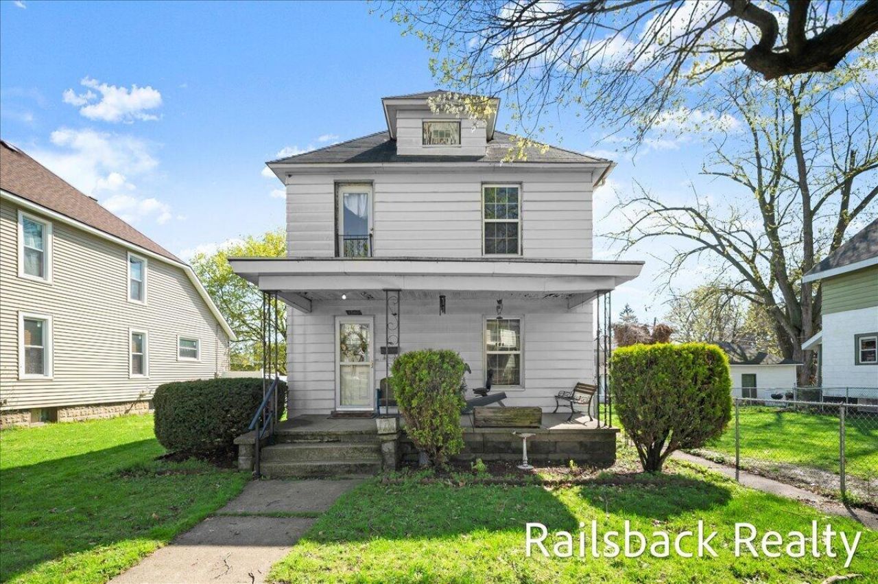 1560 Hamilton Avenue Nw, Grand Rapids, MI 49504 Main Photo