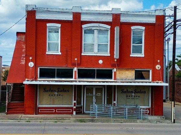 161 S. Main ST, Giddings, TX 78942