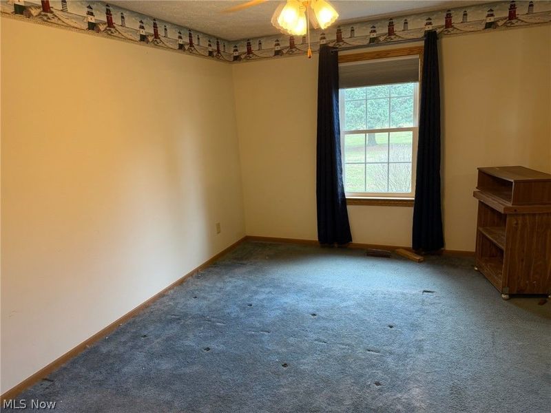 6561 Swamp Street NE, Hartville, OH 44632 Photo 18