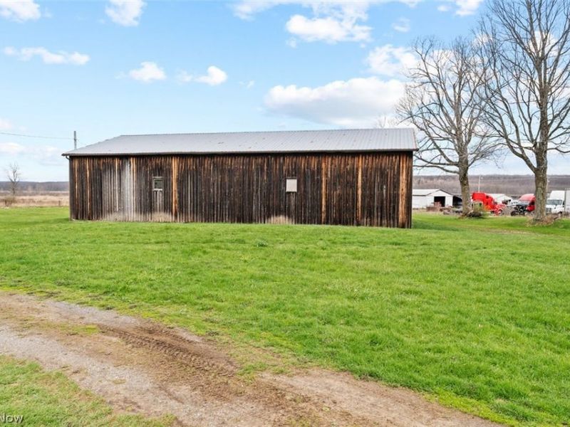 6561 Swamp Street NE, Hartville, OH 44632 Photo 44