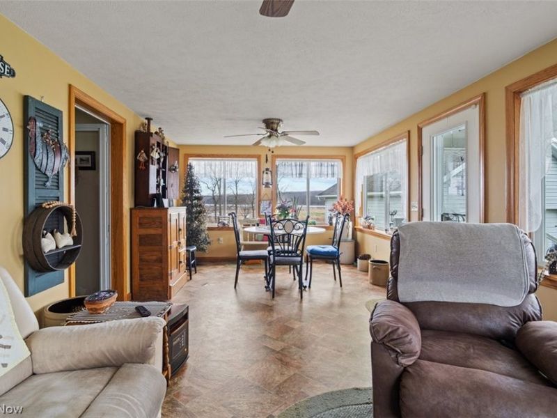 6561 Swamp Street NE, Hartville, OH 44632 Photo 5