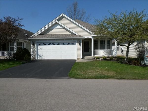 17 Parwood Trail , Unit 17, Depew, NY 14043