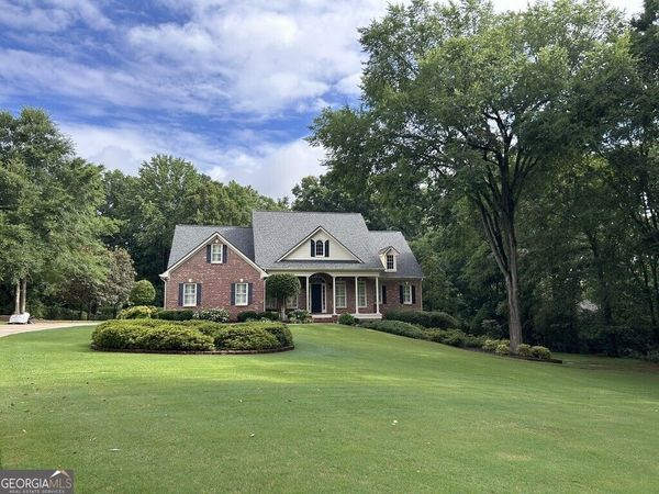 105 Meadow Trail, Social Circle, GA 30025