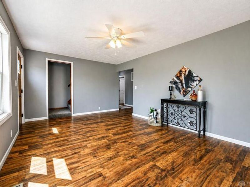 2761 Middle Urbana Road, Springfield, OH 45503 Photo 5