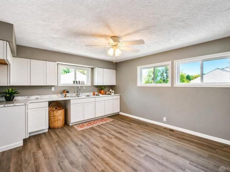 2761 Middle Urbana Road, Springfield, OH 45503 Photo 8