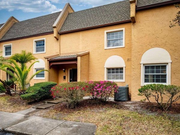 325 GREENCASTLE Drive, Unit 55, Jacksonville, FL 32225