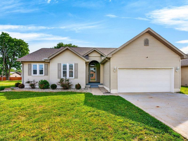 9 Cavalier Court , Chillicothe, OH 45601 Photo 1