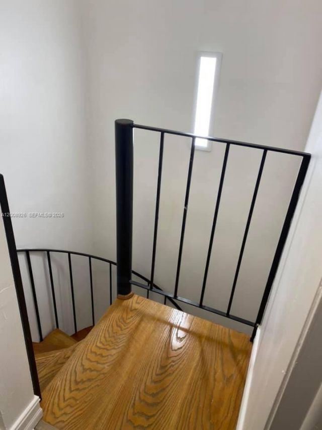 3225 Bird Ave, Unit IV3, Miami, FL 33133 Photo