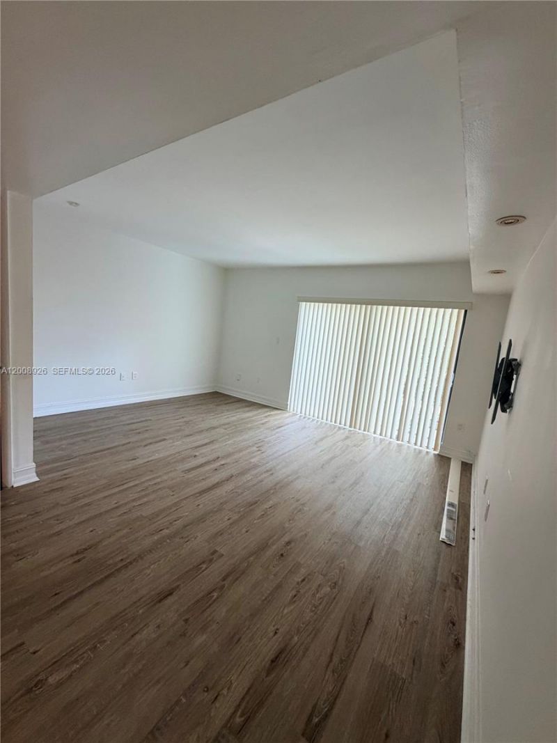 3225 Bird Ave, Unit IV3, Miami, FL 33133 Photo