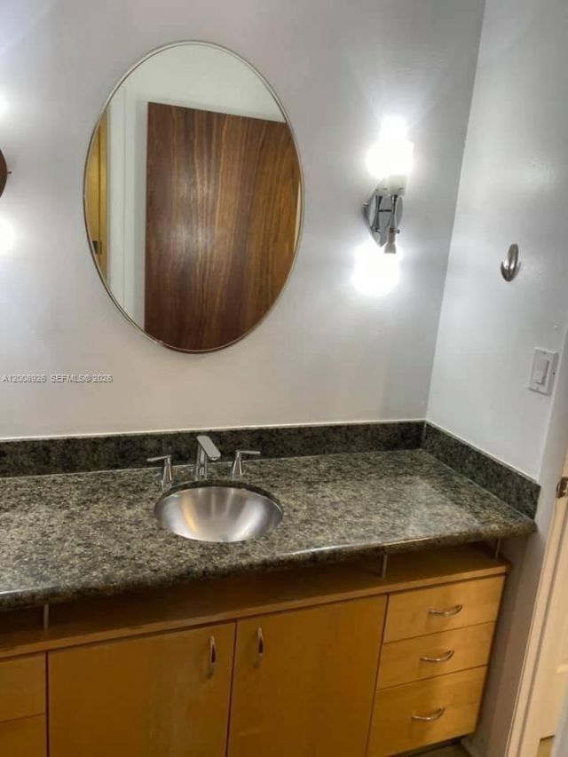 3225 Bird Ave, Unit IV3, Miami, FL 33133 Photo