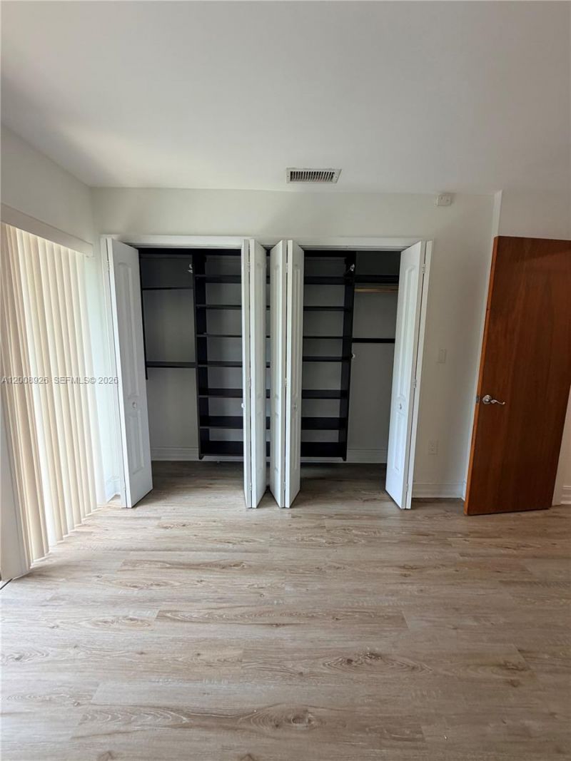3225 Bird Ave, Unit IV3, Miami, FL 33133 Photo