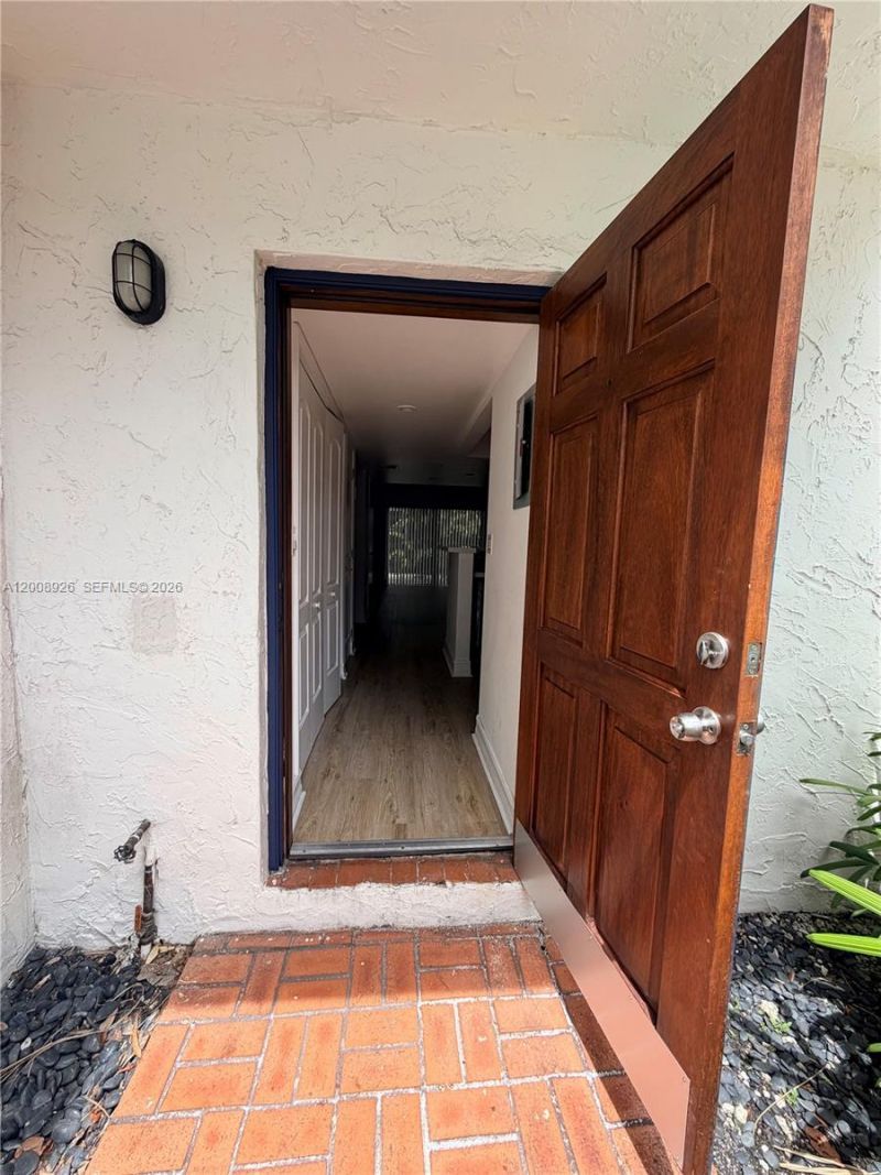 3225 Bird Ave, Unit IV3, Miami, FL 33133 Photo