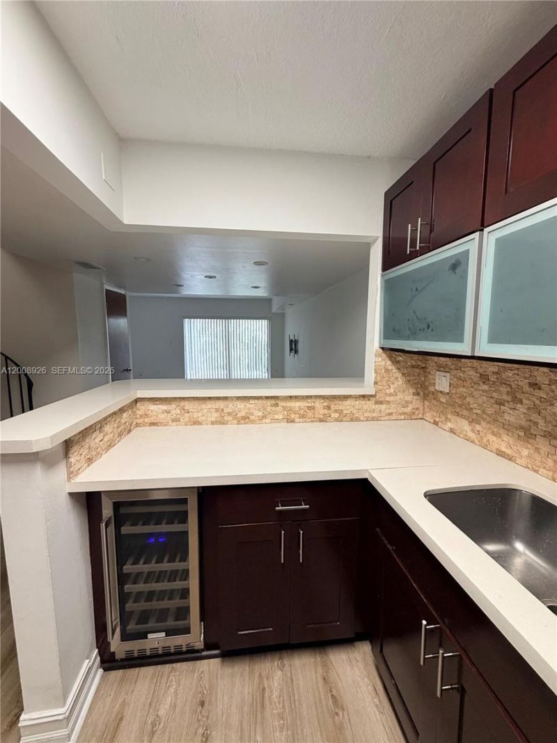 3225 Bird Ave, Unit IV3, Miami, FL 33133 Photo