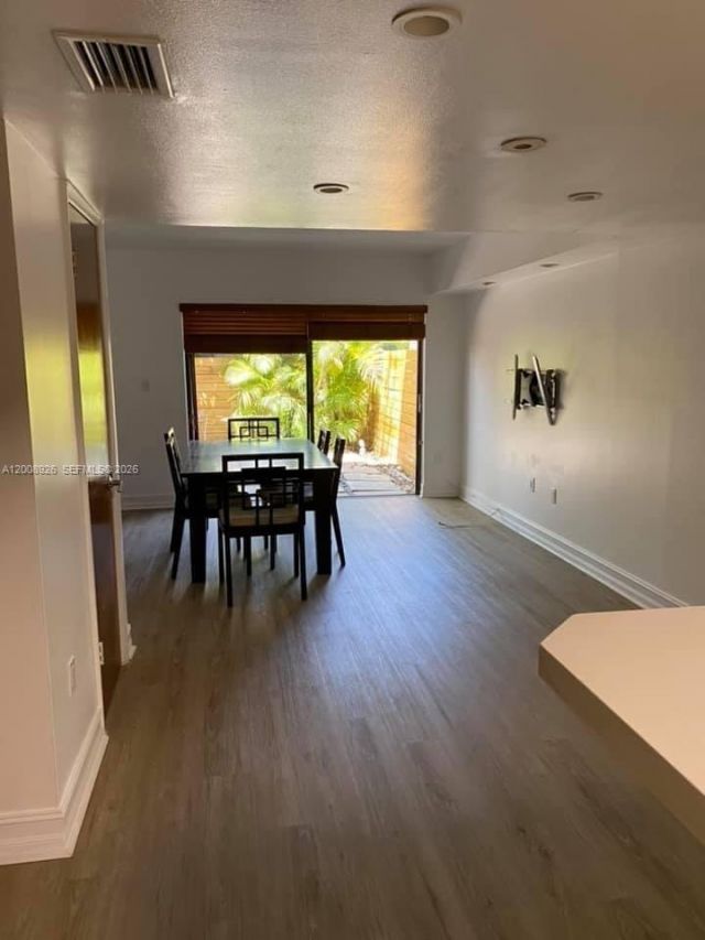 3225 Bird Ave, Unit IV3, Miami, FL 33133 Photo