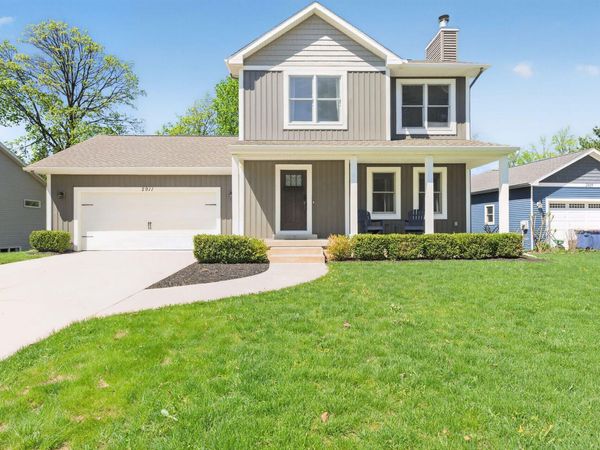 2911 Remy Court NE, Grand Rapids, MI 49505