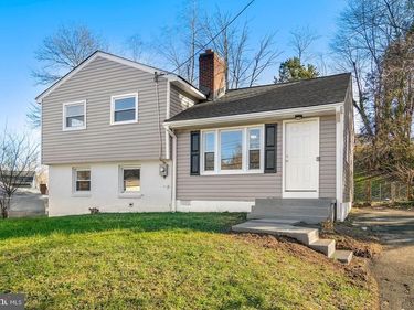 1647 HYLTON AVENUE , WOODBRIDGE, VA 22191