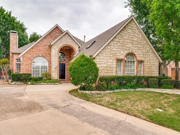 306 Heatherwood Drive , Irving, TX 75063