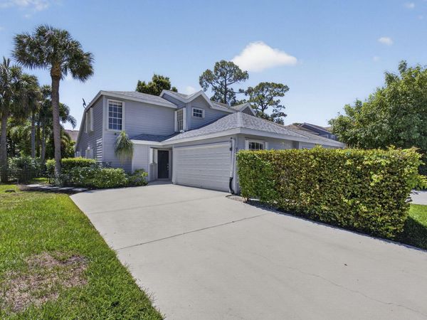 936 Honeytree Lane, Unit A, Wellington, FL 33414