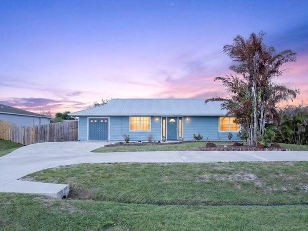 1146 SW Del Rio Boulevard, Port St. Lucie, FL 34953